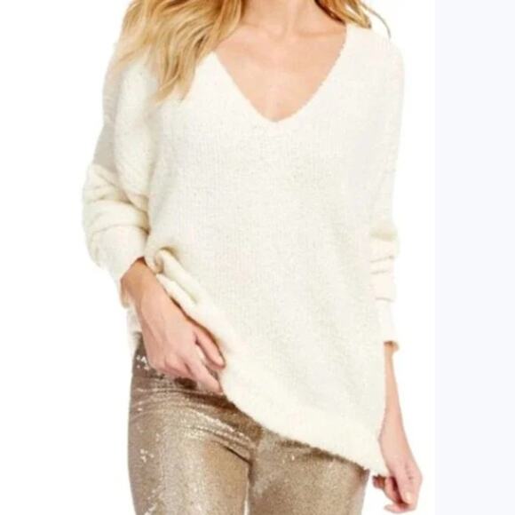 Urban Outfitters Ivory V Neck Sweater Size M - Picture 1 of 3